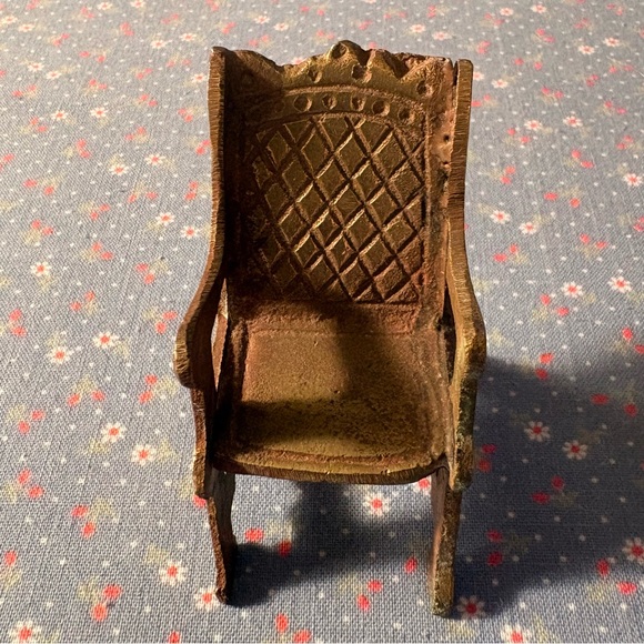 🇨🇦Any 3@$33🇨🇦 Miniature Brass Unique Design Dining Table Chair Maharaja Set. - Picture 6 of 9
